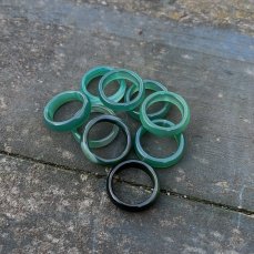 Achát zelený tromlovaný prsteň (6-7cm)